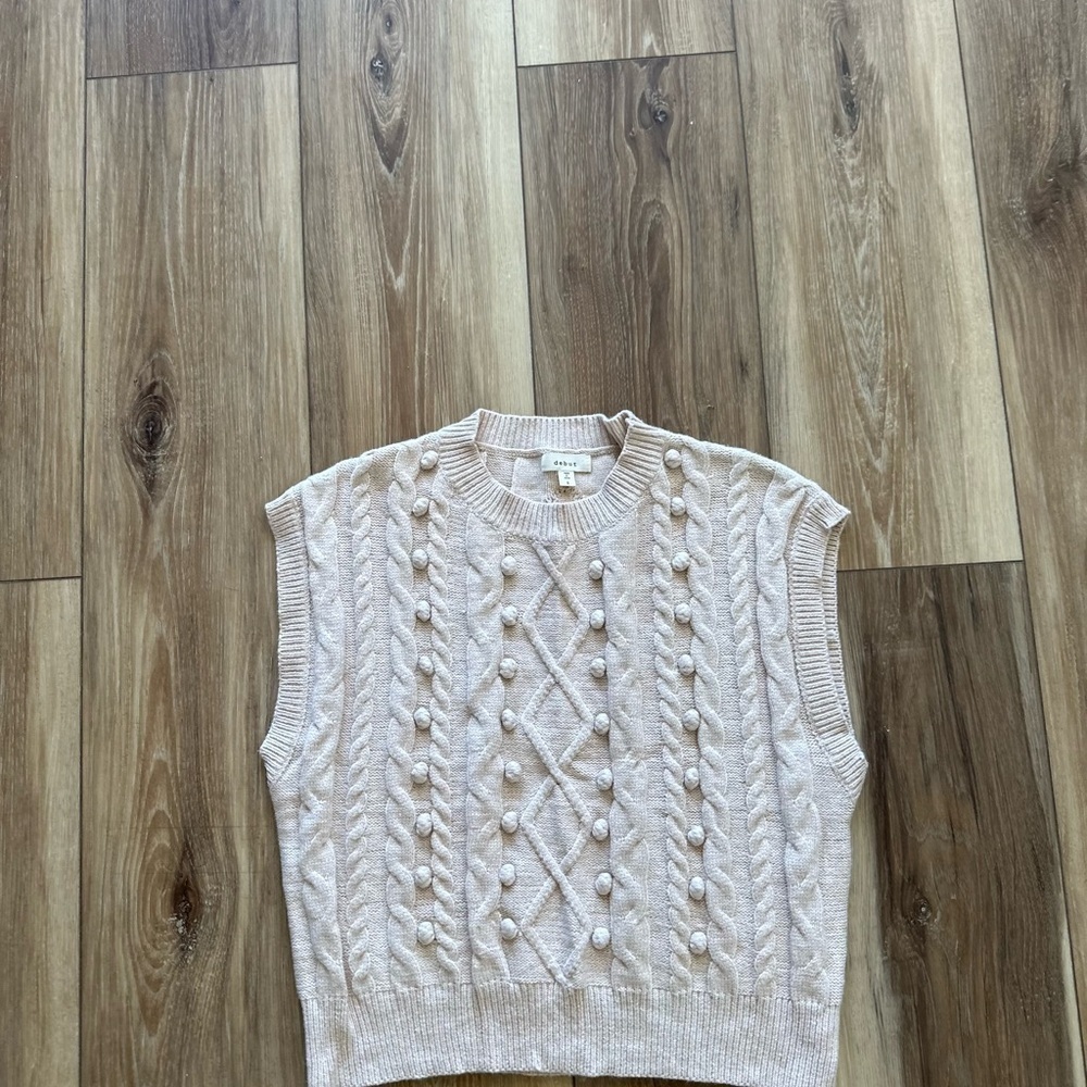 Debut Women's Cream Sweater vest size small
